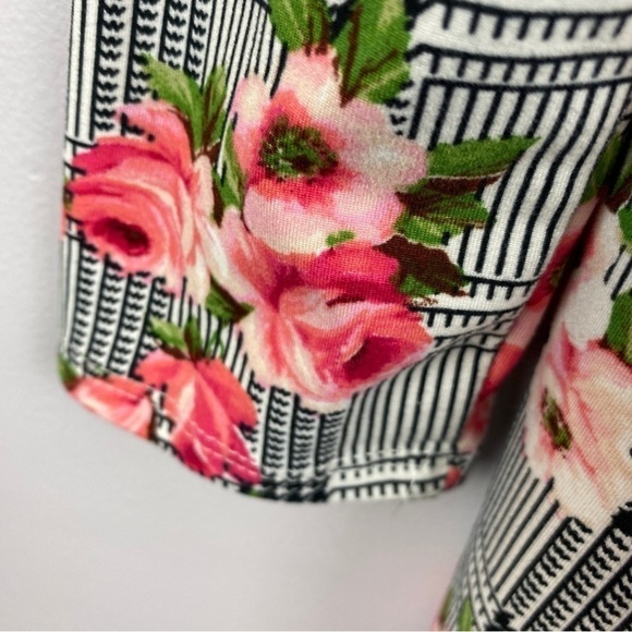 FRUMOS Plaid Floral Open Front Long Sleeve Cardigan Medium - Picture 8 of 11